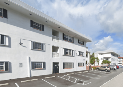 Colonial Manor East Apartments